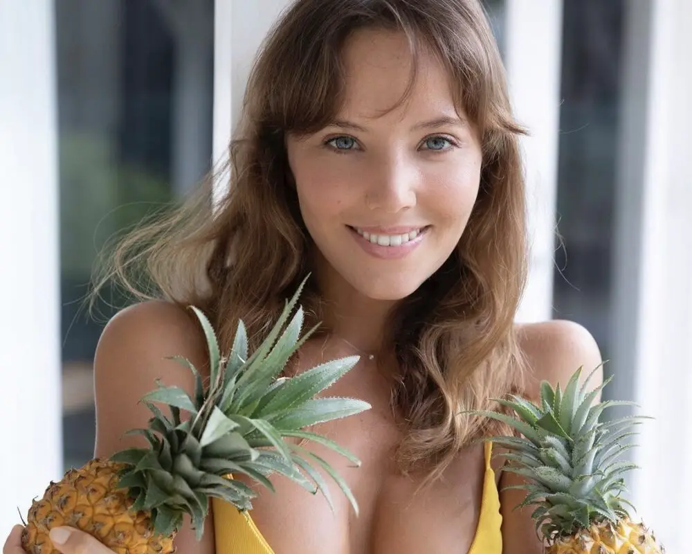 Who is Katya Clover? Biography, Wiki, Age, Height, Net Worth, Images, Videos - celebrity, hot model, Influencer, Instagram, Katya Clover, model, OnlyFans, pick, sexy, YouTube